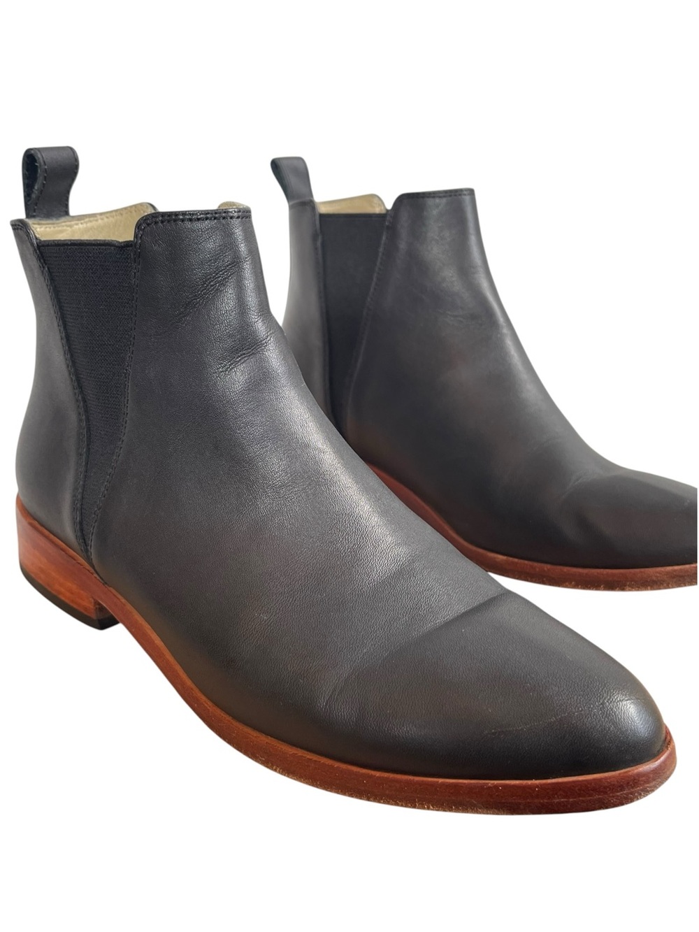 Nisolo Black Leather Chelsea Ankle Boots Almond Toe Wood Heel Size 6.5